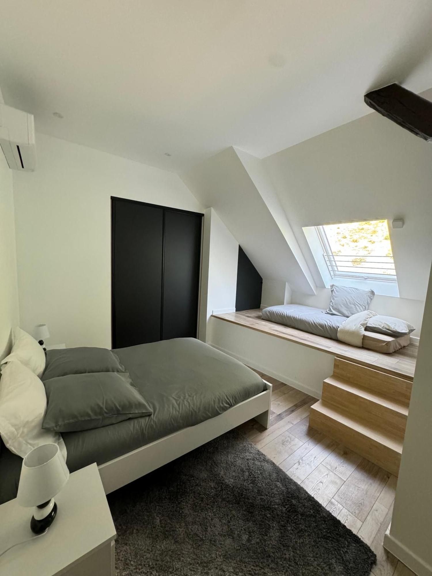 Magnifique Appartement Vue Lac - 5 Personnes Voglans ภายนอก รูปภาพ