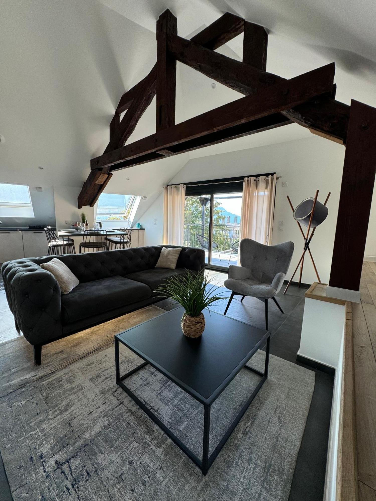 Magnifique Appartement Vue Lac - 5 Personnes Voglans ภายนอก รูปภาพ